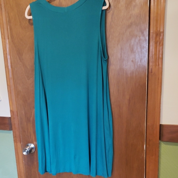 Agnes & Dora Teal V-Neck Sleeveless Long Top - Picture 6 of 6